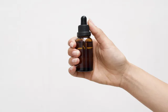 cbd oil, cannabidiol, cannabinoid, hemp oil, thc oil, cbd products, tincture. Scegliere una prima gamma essenziale